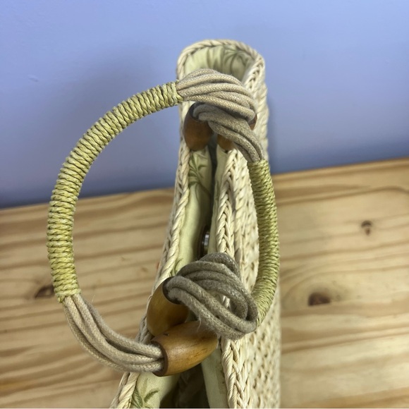 Fossil Straw Tote - Picture 6 of 10